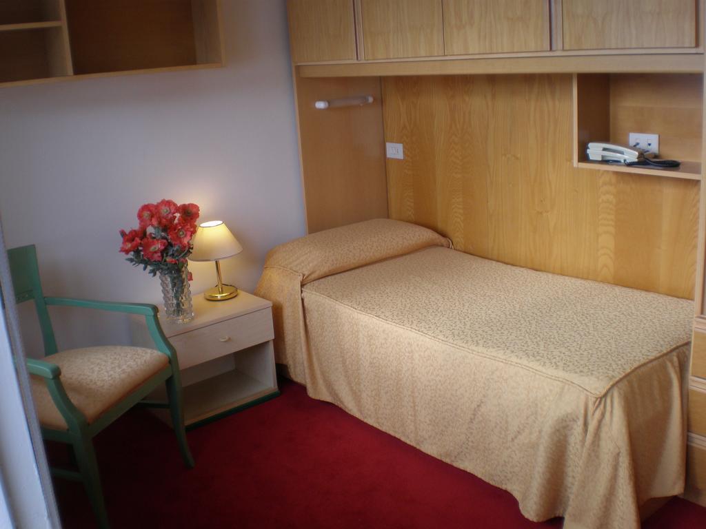Hotel Majestic Lido di Jesolo Szoba fotó
